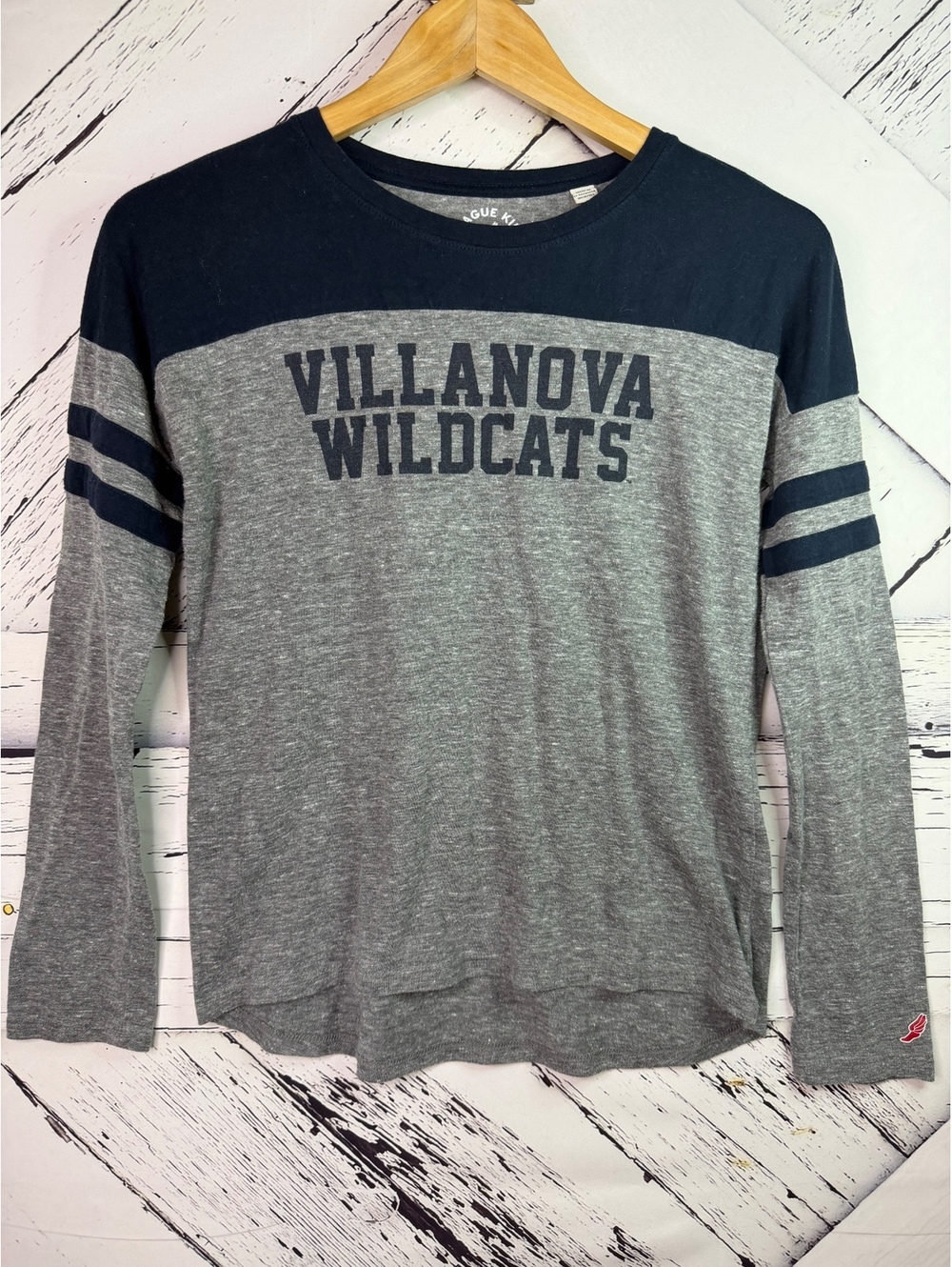Villanova Wildcats Collegiate Varsity Stripe Retro Shirt Youth XL